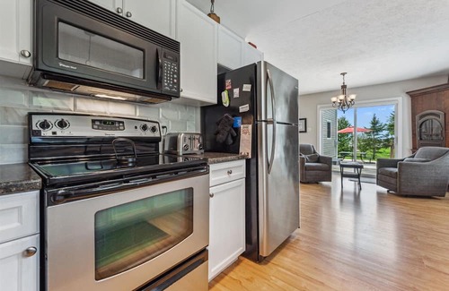 South Bruce Peninsula Cabaña | Stunning Waterfront Retreat - Pike Bay
