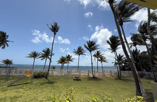 La Pared Apartamento | Beachfront Garden Apartment with Ocean View. This unit is fully equipped.