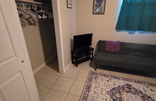 St. Petersburg - Clearwater Apartamento | Private 2-bedroom 1 bath Special guests Suite in fabulous St. Petersburg.