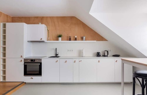 Dusseldorf Old Town Apartamento | 2-BedRoom Apartment in Old Town - 10min Messe | 5 people