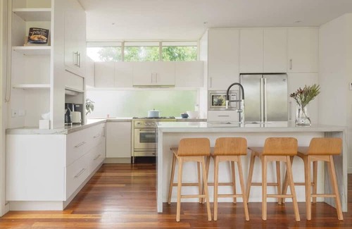 Glen Iris Casa | Modern Towhouse 4 Bedrooms