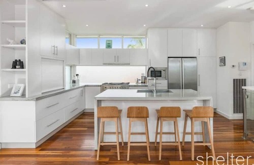 Glen Iris Casa | Modern Towhouse 4 Bedrooms