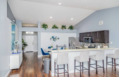 Vero Lake Estates Casa | Modern 4BR Home Open Concept, Private Gym, Near Beaches