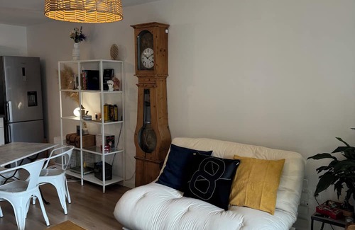 Plescop Apartamento | Fully equipped & secure apartment near Vannes