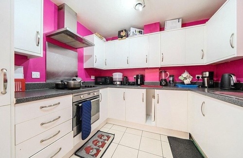 East Wickham Apartamento | 2 bed flat to let in Welling-zone4 and only 25 mins by train to Central London.