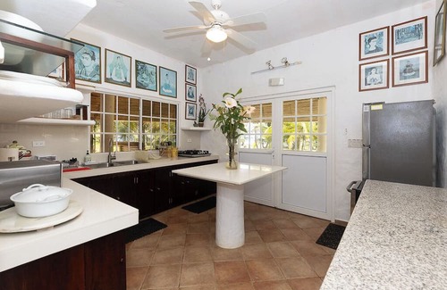 Palenque Casa | 4-bedroom beachfront paradise in Palenque with AC, pool, walking trail and more!