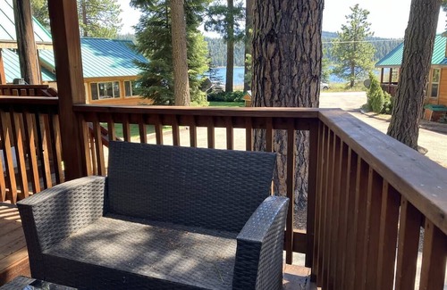 Ashland Casa | Cabin #24 at Hyatt Lake Resort