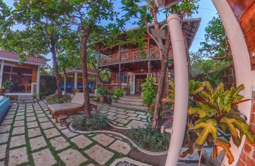 Pochomil Casa | Beachfront 1-of-a-kind house w/AC, Pool, Wifi, ATV
