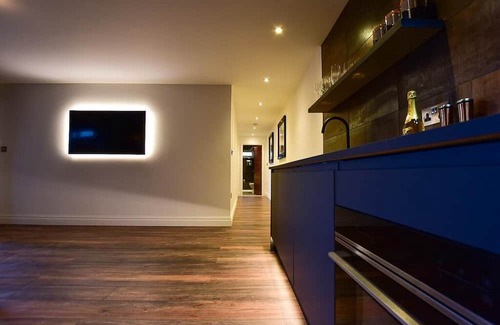 Blackpool Cabina | Wayside lodge with a private Hot tub