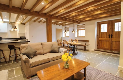 Bishops Castle Cabaña | THE HIDEAWAY, pet friendly in Bishop's Castle