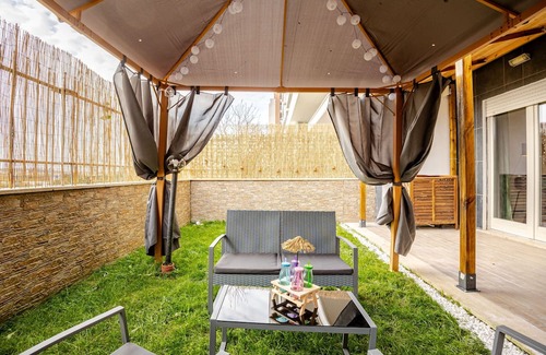 Fiumicino Apartamento | Comfort with Garden