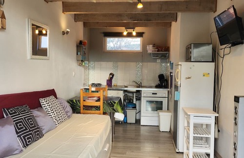 Ruoms Apartamento | RUOMS lovely apartment with large terrace for 4 people
