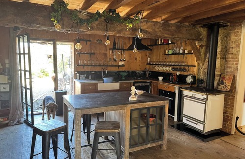 Biziat Casa | LES MAHOLIERES, Charming house with outdoor jacuzzi