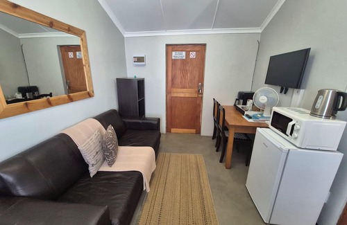 Karoo Hoogland Chalet De Esquí | Charming chalet in marvelous Fraserburg with WiFi, AC