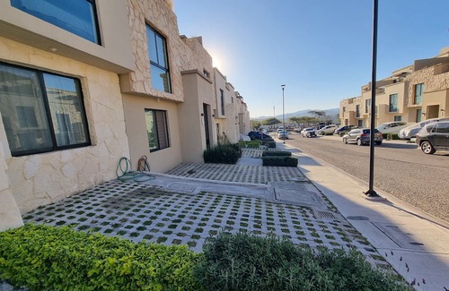 Querétaro Casa | Spacious House With Pool and Parking, Wi-Fi - Up to 14 Guests