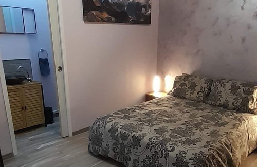 Saint-Barbant Cama Y Desayuno | Charming 1-bedroom bed & breakfast in lovely Val-d'Oire-et-Gartempe with WiFi