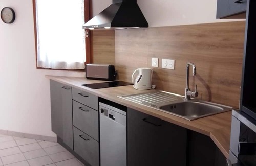 Savines-le-Lac Apartamento | T2, ANTILLES, equipped terrace, the beach and shops are a stone's throw...