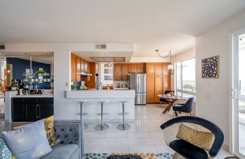 Rowland Heights Casa | Vista Views In A Foodie's Paradise
