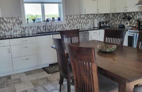 Division No. 7 Cabaña | Our cottage is pet friendly and offers plenty of indoor and outdoor activities,
