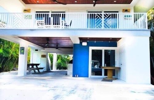 Tavernier Casa | 2 Bedroom Updated Canal Home