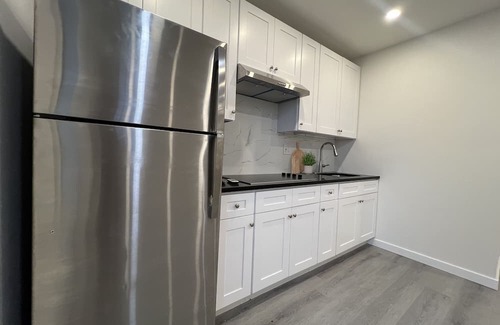 Getty Square Apartamento | Cozy apartment in tranquil Yonkers with WiFi, AC