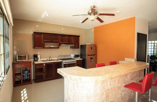 Península de Yucatán Villa | Twin villas for large groups, 1 block from beach
