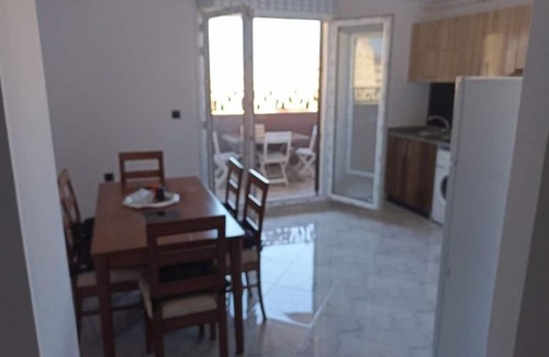 Ain El Turk Apartamento | 300 m from the beach fully-equipped apartment in a secure residence secure parking