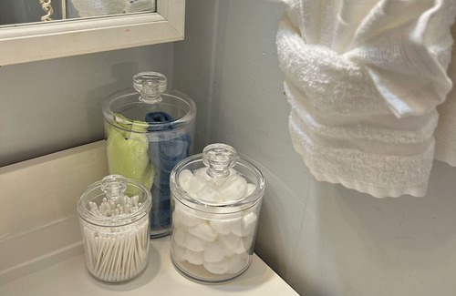 Point Pleasant Casa | Relax and unwind in our home! Enjoy an elevated experience in the Snowman Room!
