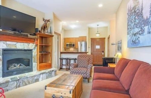East Kootenay Apartamento | 2 BDRM condo at Snow Creek, Fernie Alpine Resort
