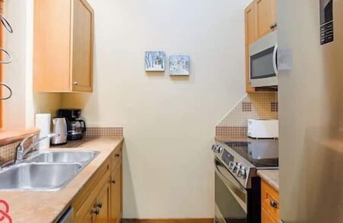 East Kootenay Apartamento | 2 BDRM condo at Snow Creek, Fernie Alpine Resort