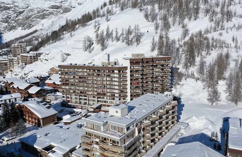 Val-d'Isere Apartamento | Estudio acogedor para 4 con balcón y wifi en Val-d'Isère