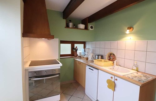 Mourjou Cabaña | Charming house with garden, 2 bedrooms, pets allowed, in Mourjou