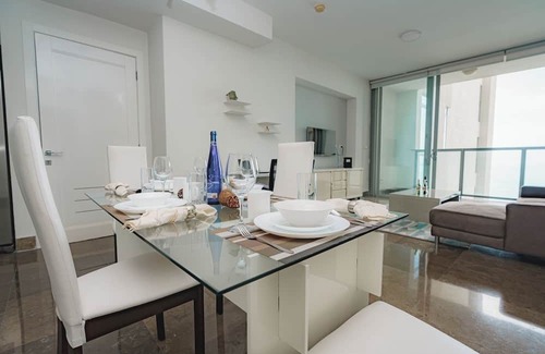 Panama City Apartamento | Exclusive and luxury 1BR with balcony in Yoo Panama