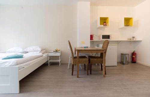 Red Light District Cama Y Desayuno | RedLight District Apartment 1