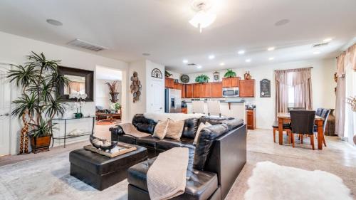 Layton Lakes Casa | Stylish & Spacious Home home