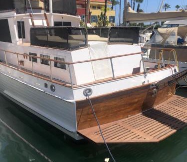 Sotogrande Alquiler De Eote | Beautiful 45 foot Grand Banks Yacht in Puerto Sotogrande, Spain