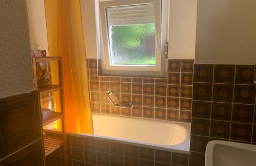 Oberlunkhofen Casa | Gemütliches Zimmer im Grünen mit eigenem Bad WC