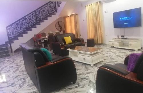 Ibadan Apartamento | Glowry Apartment