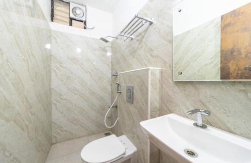 Periamet Hotel | ADHAVA PARK INN