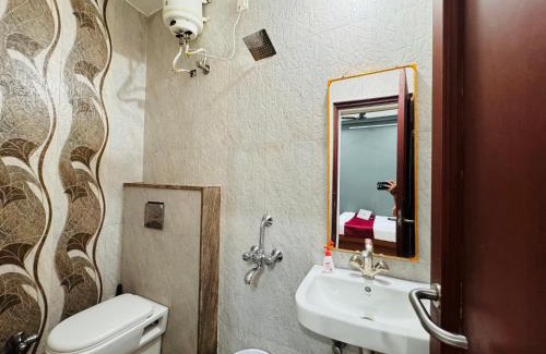 Indore Apartamento | Home Escape 2BHK Apartment Near Brilliant Convention Centre - Adults Only