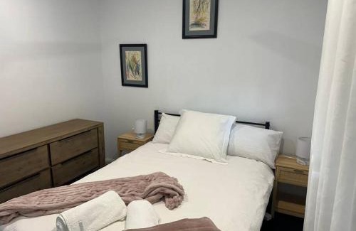 Cheltenham Casa | 3 Bedroom Home in Cheltenham