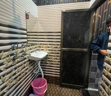 Ayodhya Casa | NEW RAGHUNANDAN GUEST HOUSE