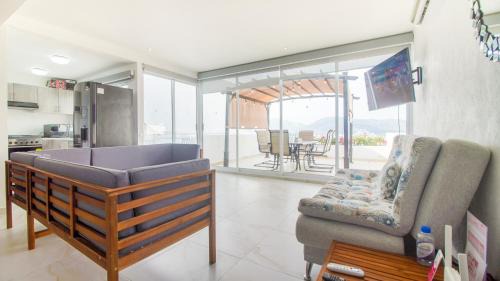 Las Brisas Apartamento | HostPal Suite 42 Brisas Diamante Resort