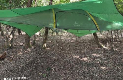 Montcaret Otro | Le tent'suspendu