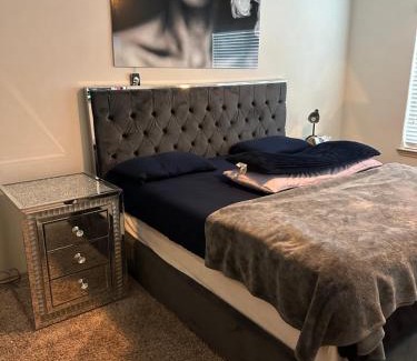 George Bush Park/Eldridge Apartamento | Inside story
