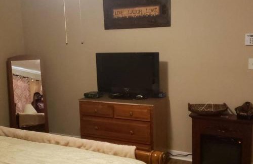 Tougaloo Casa | Lu's Home Away from Home