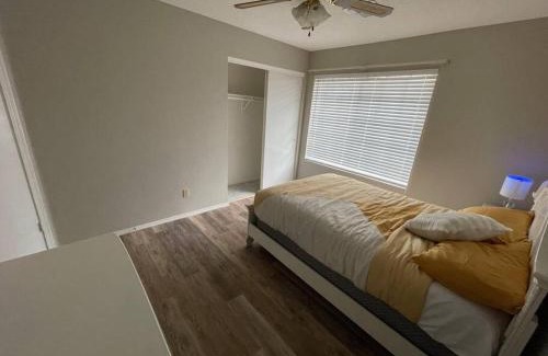 Glendale Casa | Spacious home 2.4 miles from Westgate Entertainment