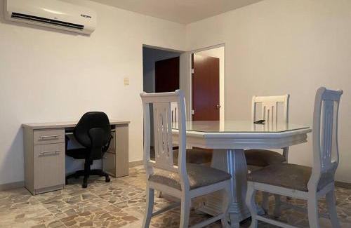 Culiacán Casa | Casa confortable. Dos. Recamaras. Sala comedor.