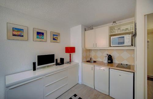 Cannes Old Town Apartamento | IMMOGROOM - 2 min from the beaches - AC- Swimming pool
