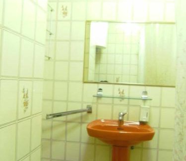 Cuatro Caminos Casa | Hostal Suárez